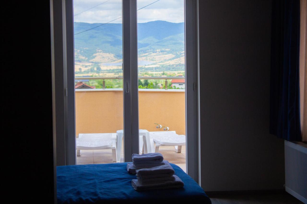 Guesthouse The Rock Saparewa Banja Zewnętrze zdjęcie